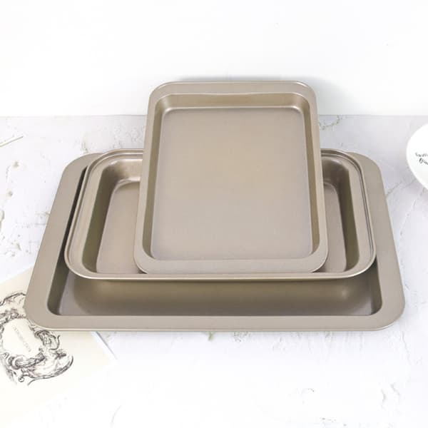 Metallisk rektangulær brød- og kageform, multifunktionel, holdbar bageform, gør-det-selv-bagværk, 24 cm x 18 cm, guld