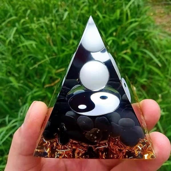 Krystal Kugler Orgon Pyramide Obsidian Sten Beskyttelse Krystaller Chakra Meditation Pyramide Energi Generator Healing Sten