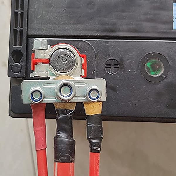 Fritidsbatteripoler för 12V bilar och lastbilar - 3-vägsanslutningar och klämmor