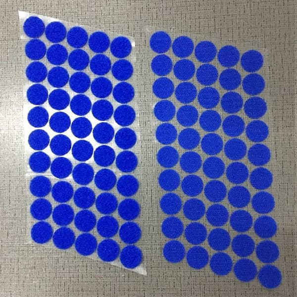 Selvklæbende velcro-prikker til fastgørelse af genstande 300 par [J]