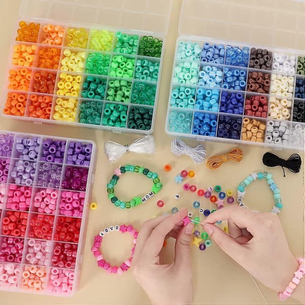 Pony Beads Rainbow Kandi -helmipakkaus rannekoruihin - 4700 kpl [MI][J]