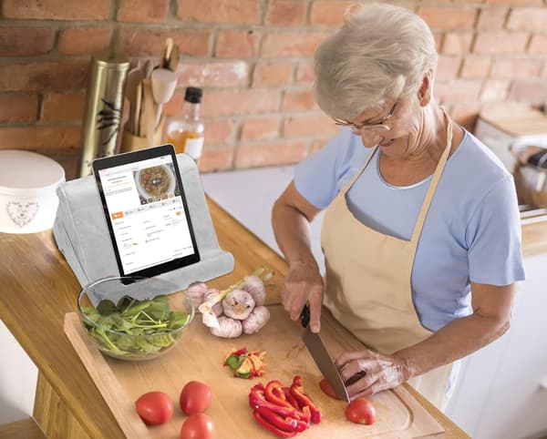 Universaali pidike iPad-tabletille? Pehmeä monikulmatuki