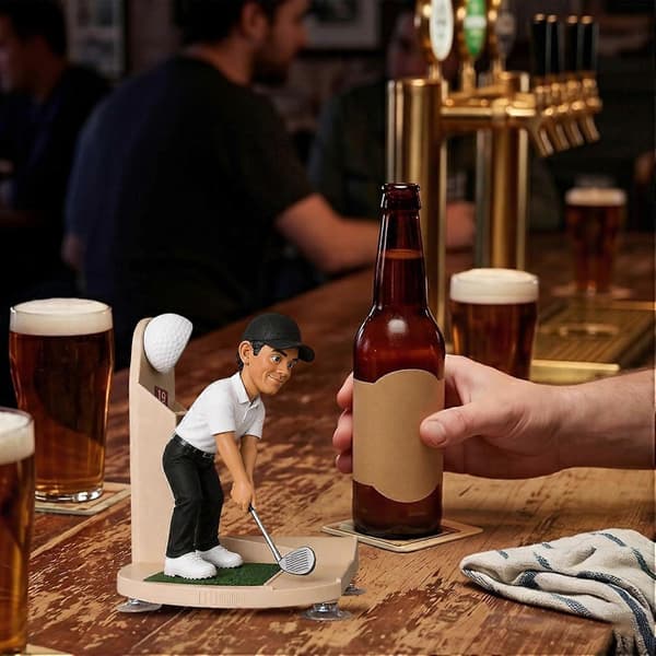Golftema 3D-figur flaskeåbner, indbygget hætteopbevaringsbase, tilbehør til flere scener til hjemmebar, mandehulefest C