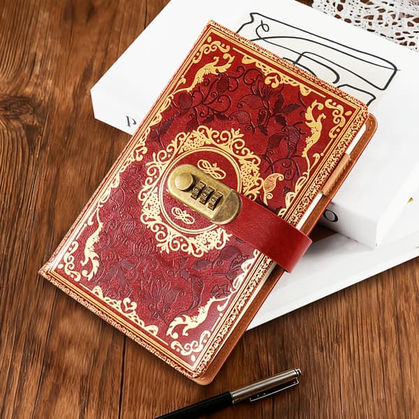 Journal i retrostil med kombinationslås – robust notesbog med linjer til studerende og professionelle Red