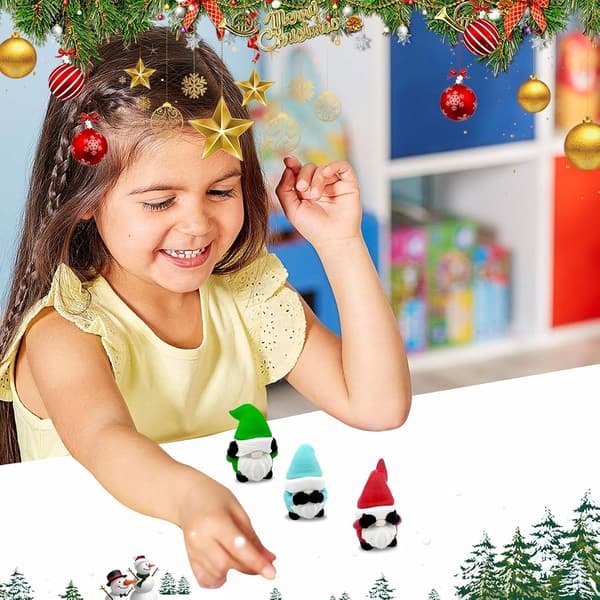 Søt julehagegnomfigur (trefarget versjon) – 3D-printet gnom (J)