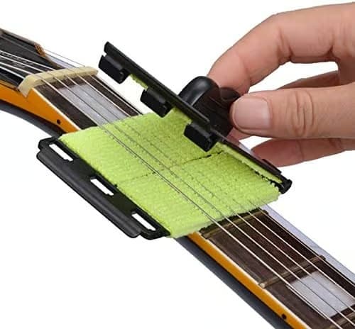 Gitarrsträngrengörare Greppbräda Rengöringsverktyg för underhåll av fiol/bas/ukulele/elgitarr och andra instrument 2-pack