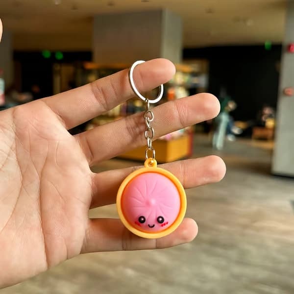 dumpling squishy nyckelring, kläm nyckelring, dumpling fidget leksaker, rolig nyckelring för ångest och stressreducering Random one