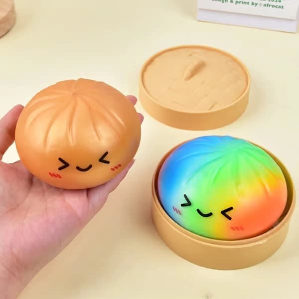 Rainbow Baozi Squishy Leksak - Söt Matsimulering Stresslindrande Sensorisk Leksak för Barn (Mjukt TPE-material)
