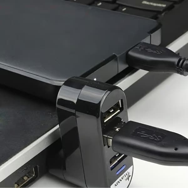 Mini 3-portars USB-hubb splitteradapter designad för bärbara datorer och erbjuder hög kvalitet [DB] White