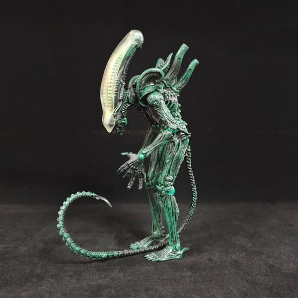 Alien SP-108 Takayuki Takeya Ver Ledfigur Sort og Grøn i Æske Alien
