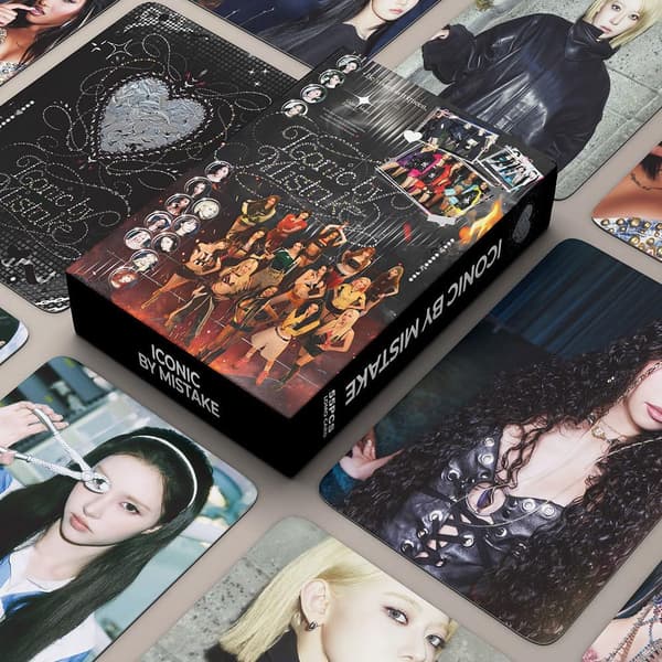 KATSEYE LE SSERAFIM ILLIT Iconic by Mistake Lomo-kort sæt Multi-Fandom Samlerobjekt Merchandise til Kpop-fans