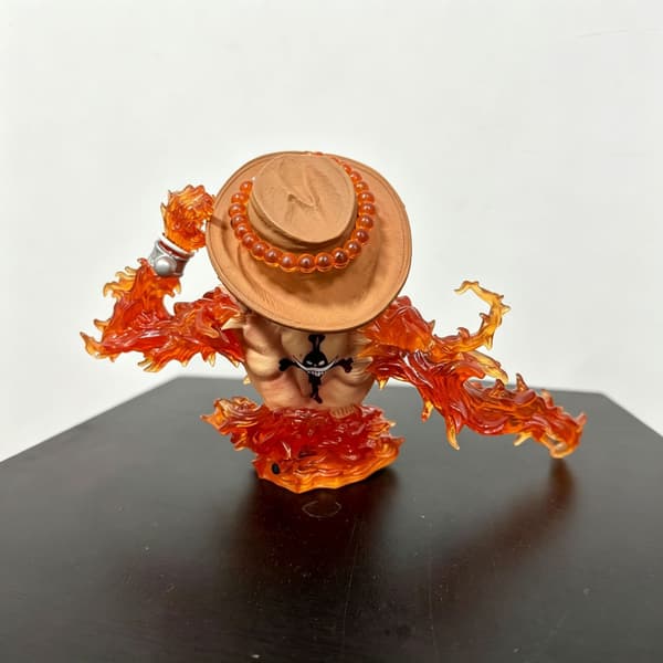 One Piece Portgas D. Ace Lysende Buste Figur Anime Gave Samlerobjekt