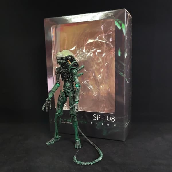 Alien SP-108 Takayuki Takeya Ver Ledfigur Sort og Grøn i Æske Alien