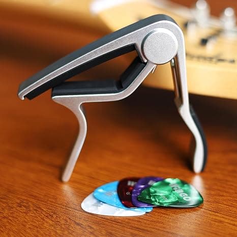 WINGO Gitarr Capo är lämplig för både akustiska och elektriska gitarrer sliver