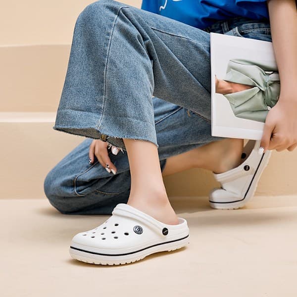 Unisex klassiska marmorerade batikträskor - vit (40 - 41)