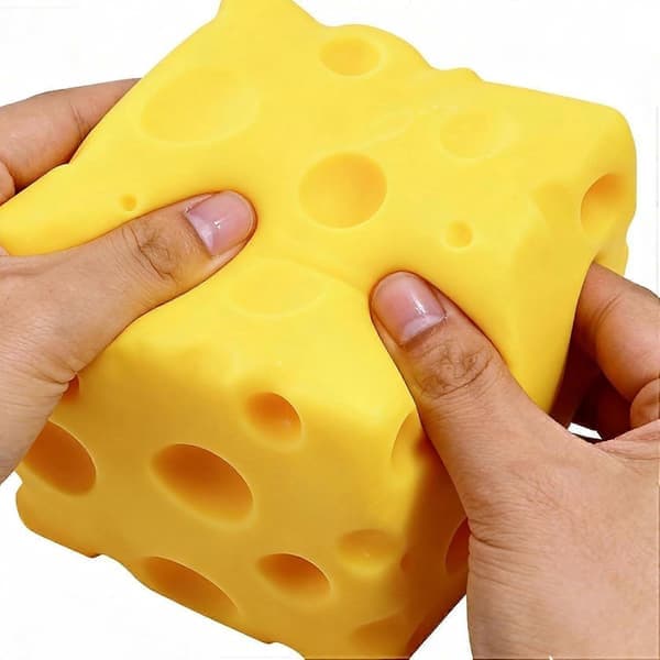 Easy Sqweezy Super Cheesy, Kæmpe Squishy Osteblok, Jumbo Klemmeoste, Gule Rebound Squishy Oste til Stresslindring, Sensorisk
