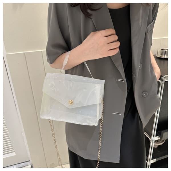Kedjeväska axelremsväska crossbody-väska, vit white