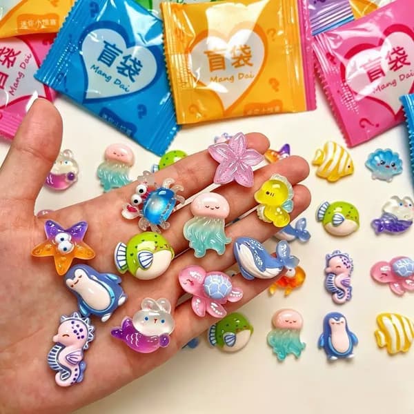 Selvlysende sjødyr blindpose søt minifigur barn belønning overraskelsesleke Glow Ocean Creature