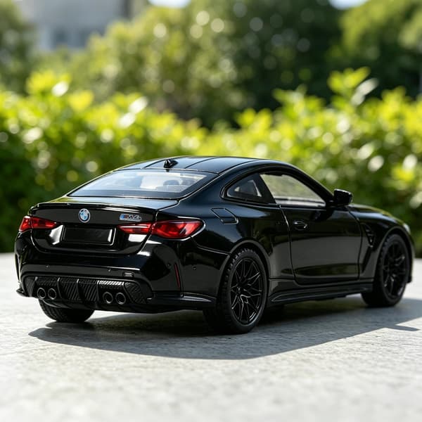 1 32 Trykstøbte biler kompatible med BMW M4 modelbilsæt til voksne og drenge Black