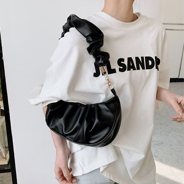 Liten plissert skulderveske, fransk stil, brun brown