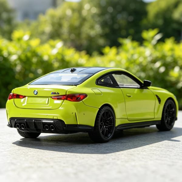 1 32 Trykstøbte biler kompatible med BMW M4 modelbilsæt til voksne og drenge Yellow