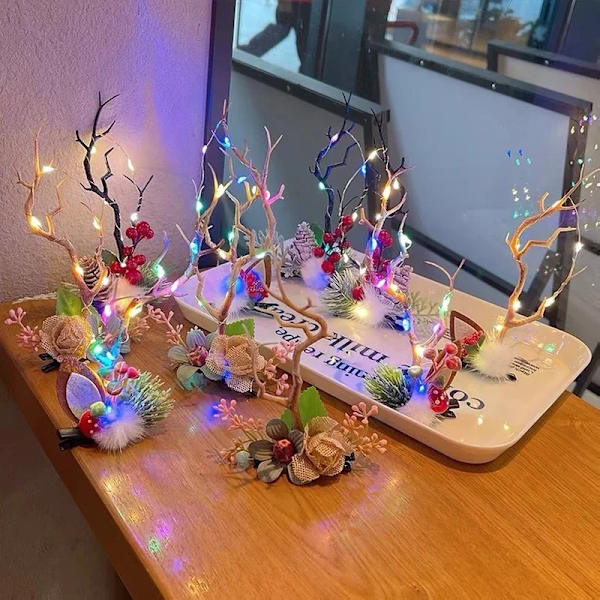 LED Light Up Glow Reindeer Antler Branches Berry Headband Hair Clips Girl Holiday Costume Wedding Decoration Christmas