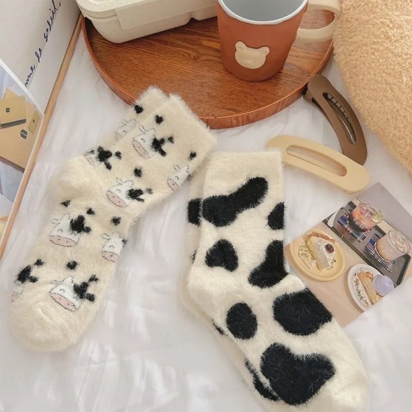 2/1Pairs Women Winter Fuzzy Plush Slipper Socks Warm Funny Cartoon Cow Print Kawaii Socks Harajuku Cute Thicken Floor Sleep Sock