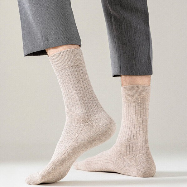 5 Pairs of fall men's solid color cotton wicking and deodorant medium socks