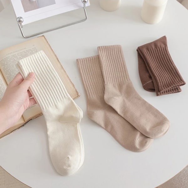 Black White Women Socks Autumn Winter Middle Tube Socks Korean Japanese Ins Trend Cotton Coffee Retro Designer Socks For Student