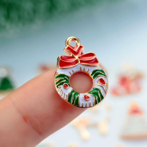 20Pcs/Set Mixed Creative Christmas Charms Set Enamel Alloy Bracelet Pendant DIY Xmas Tree Hanging Decoration Jewelry Accessories