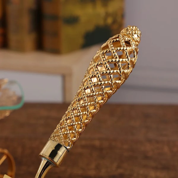 Western baking tool hollow handle triangular pizza shovel cake dessert cutter two-piece set gold cutlery