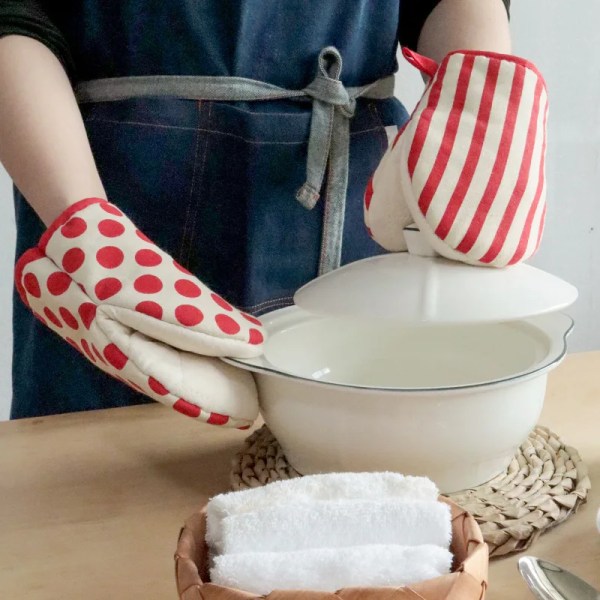 Oven mitts Japanese anti-hot hand gloves Household microwave gloves cotton heat insulation gloves