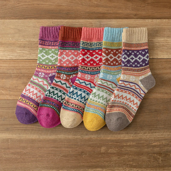 5 Pairs Lot Pack Women Socks Autumn Winter Snow Thickened Thermal Warm Folk-custom Retro Nordic Style Wool Socks Christmas Gift