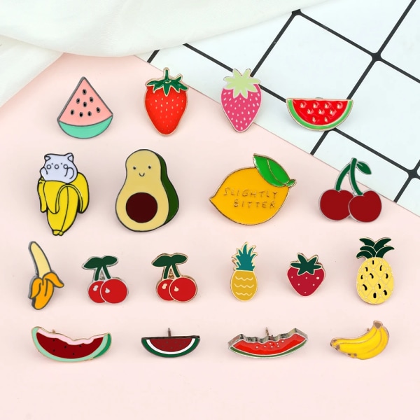30 Styles Lovely Fruits Series Brooch Banana Stawberry Cherry Watermelon Lemon Enamel Pins Cartoon Bag Lapel Badge Jewelry Gifts