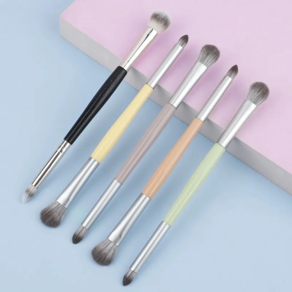 Single Makeup Brush Double-ended Eye Shadow Brush Smudge Detail Highlight Brush Brighten Soft Professional Makeup Tool