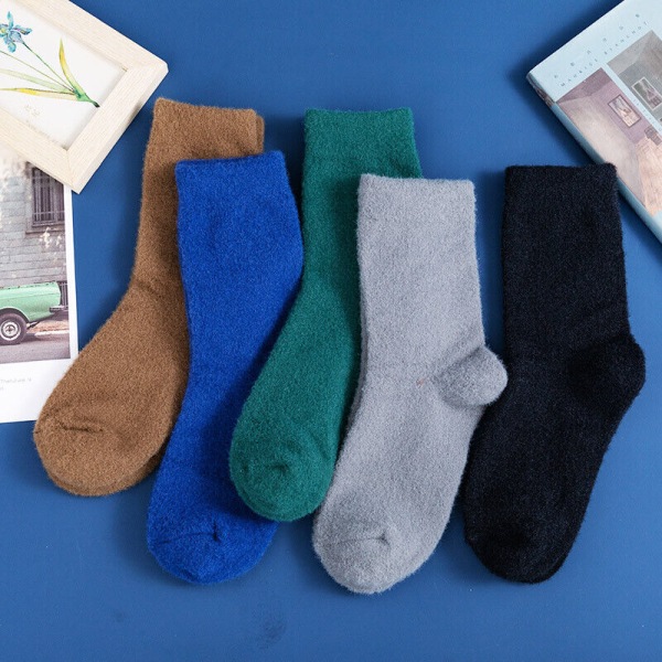 3 pairs of men's warm socks chunky and fluffy winter sleeping socks