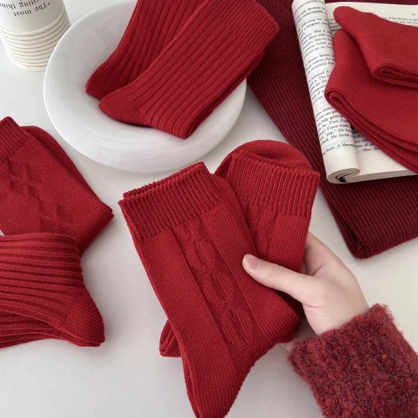 Women's Socks Cotton Breathable Christmas New Year Red Socks For Girls Fashion Striped Casual Autumn Winter Socks Warm Comfort