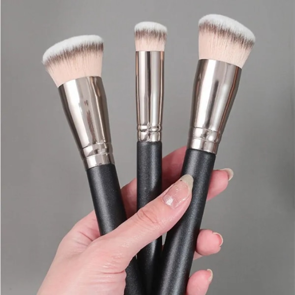 1Pcs Makeup Brushes Set High-End Foundation Concealer Contour Blending Beauty  Professional Cosmetic Brush Frosted Wooden Handle