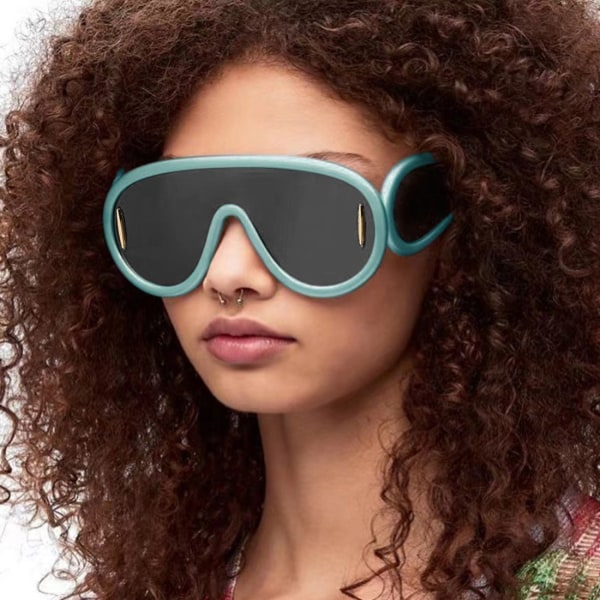 Luxury Wavy Sunglasses For Men/women 2023 Oversized Oval Trending Kpop Design