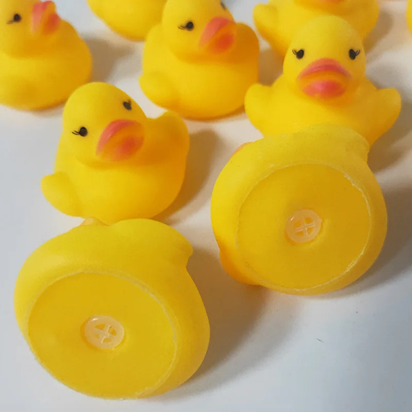 10Pcs Squeezing Call Rubber Race Squeaky Ducks Ducky Baby Bath Shower Birthday Favors Do Not Swallow Classic Toys Brinquedo