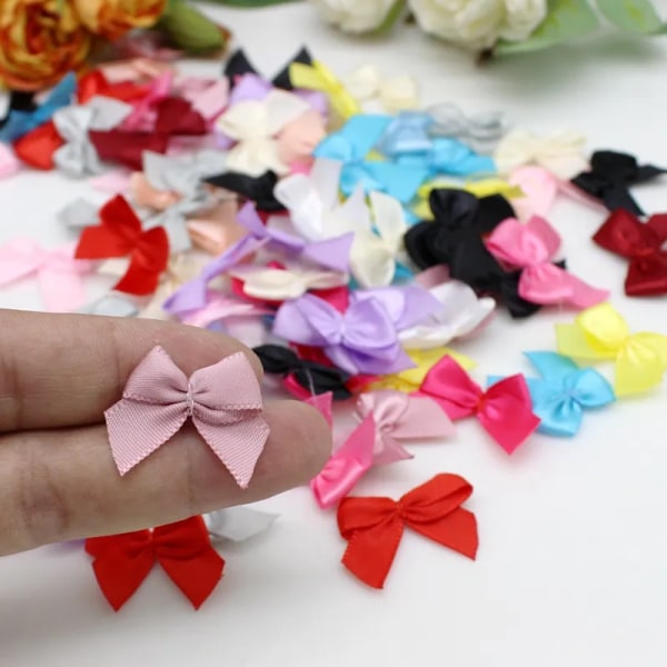 50/100pcs Mix noeud ruban Satin Ribbon Bows 25mm Hand Bow-knot Tie Small Bows for Crafts Christmas Party Decor Accessories