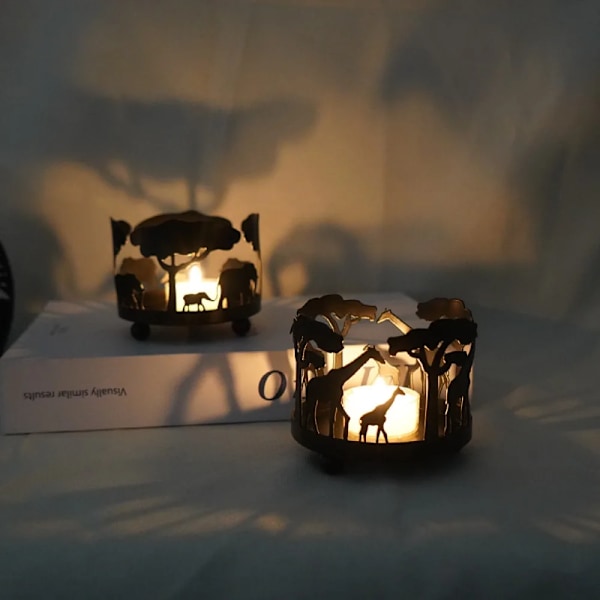 Projective Animal Graphics Creative Iron Candlestick Circular Candle Holder Corrosion-resistant Metal Aromatherapy Candle Holder
