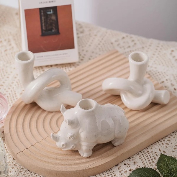 Nordic Style Rhino/Tie Knot Base White Ceramic Candlestick Decoration for Home Table Candlesticks Christmas Party Candle Holder