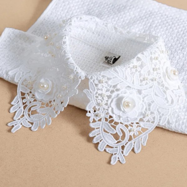 Elegant Womens Fake Collars Pearls White Cotton False Collars Woman Embroidery Lace Detachable Collar Shirt Faux Col Chemisie