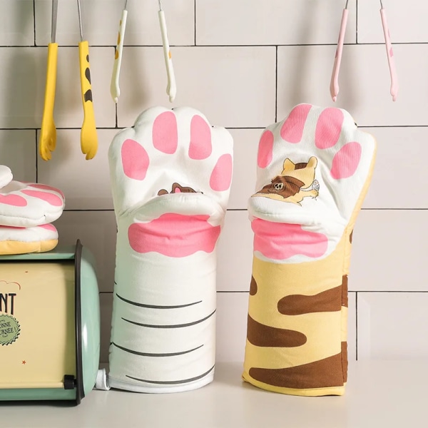 Cute Cat Paws Oven Gloves Heat Resistant Gloves Microwave Cotton Gloves Heat Resistant Insulation Kitchen Baking Cooking Gloves
