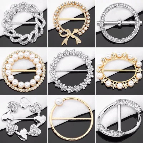 Luxury Crystal Pearl Circle Round Brooches Clothing Corner Hem Waist Buckles Scarf Buckle for T-Shirt Party Jewelry Accessories