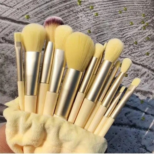 13 makeup brushes Mo Lan Di green beauty fast drying makeup brush set  super soft Blush Powder brush