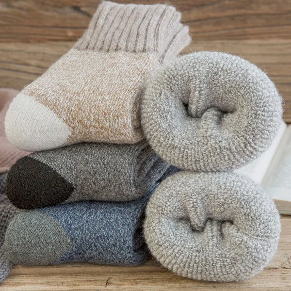 Men Winter Cold-resistant Woollen Socks Super Warm Socks in Tube with Thicker Cashmere All-match Retro Snow Casual Average Yards