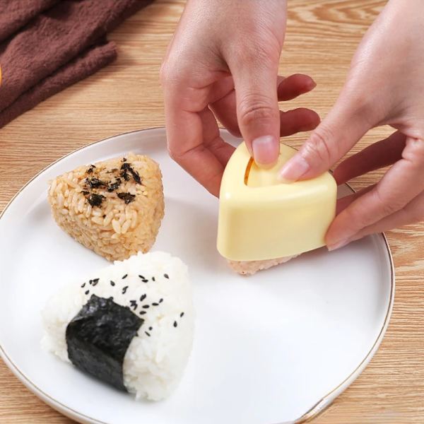 1PCS/Set Sushi Mold Sushi Maker Onigiri Rice Ball Food Press Triangular Sushi Maker Mold Japanese Bento Kitchen Gadget Sets