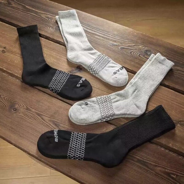 4 pair Bombas Socks Large Long New Black and White for Price Free Shipping